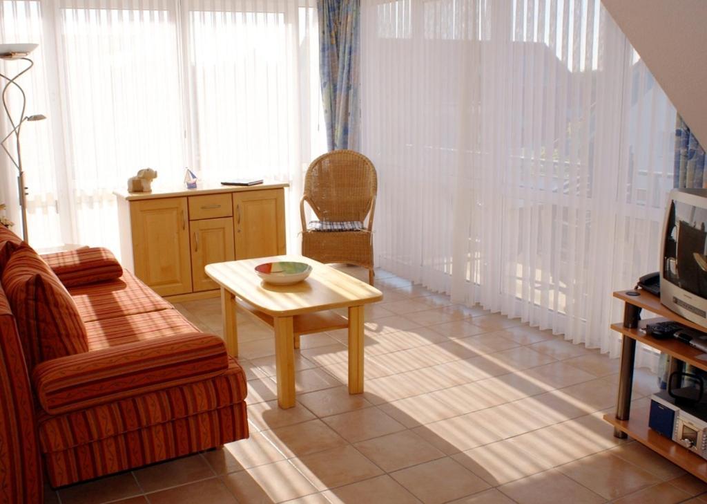Residenz Am Strand Wohnung 1-18 Цингст Екстер'єр фото